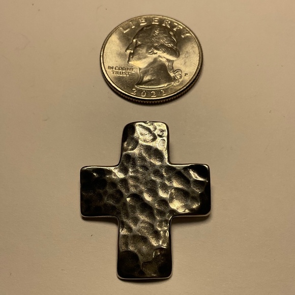 Silpada Hammered Sterling Silver Cross. 1.25 by 1 1/16 inch - Picture 3 of 6